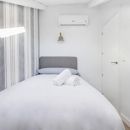 Bhost - Regina VII Apartment กอร์โดบา ภายนอก รูปภาพ