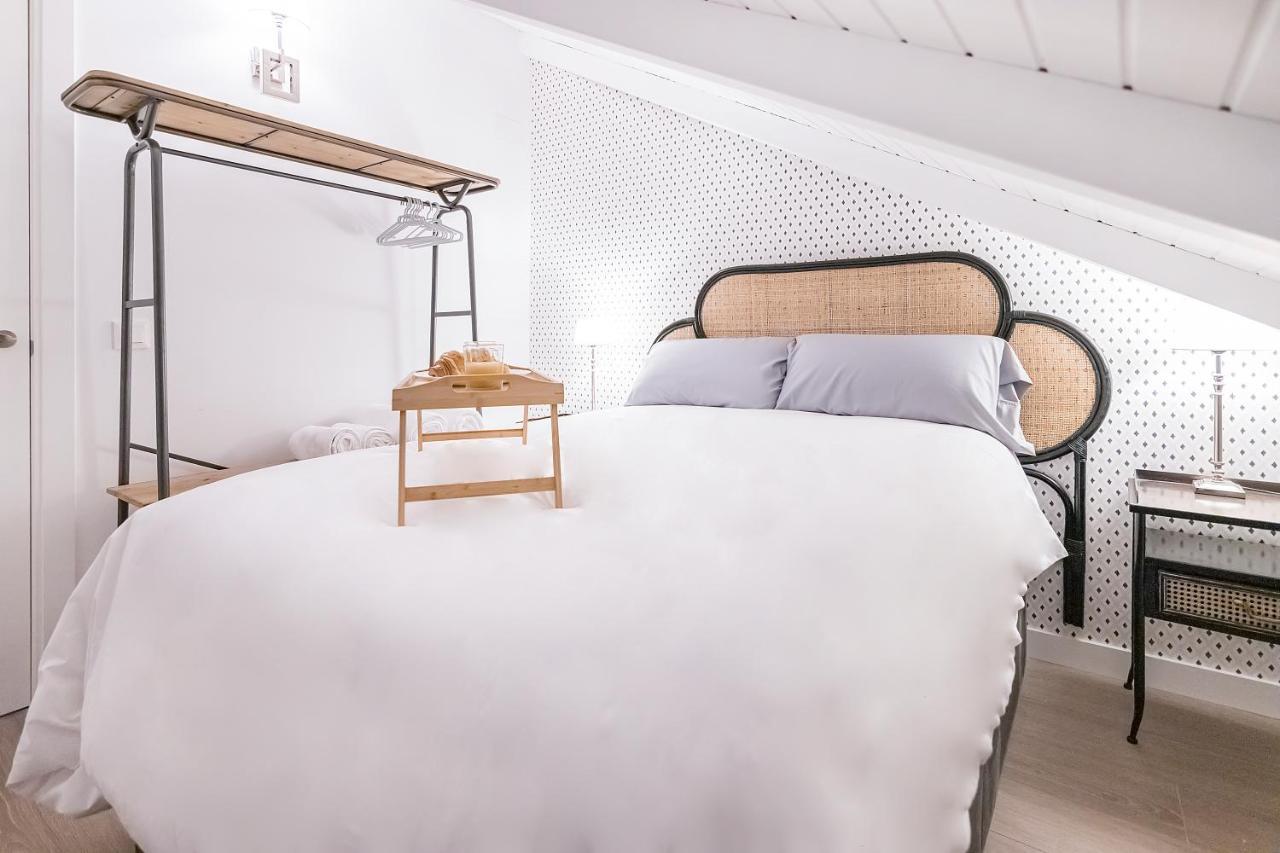 Bhost - Regina VII Apartment กอร์โดบา ภายนอก รูปภาพ