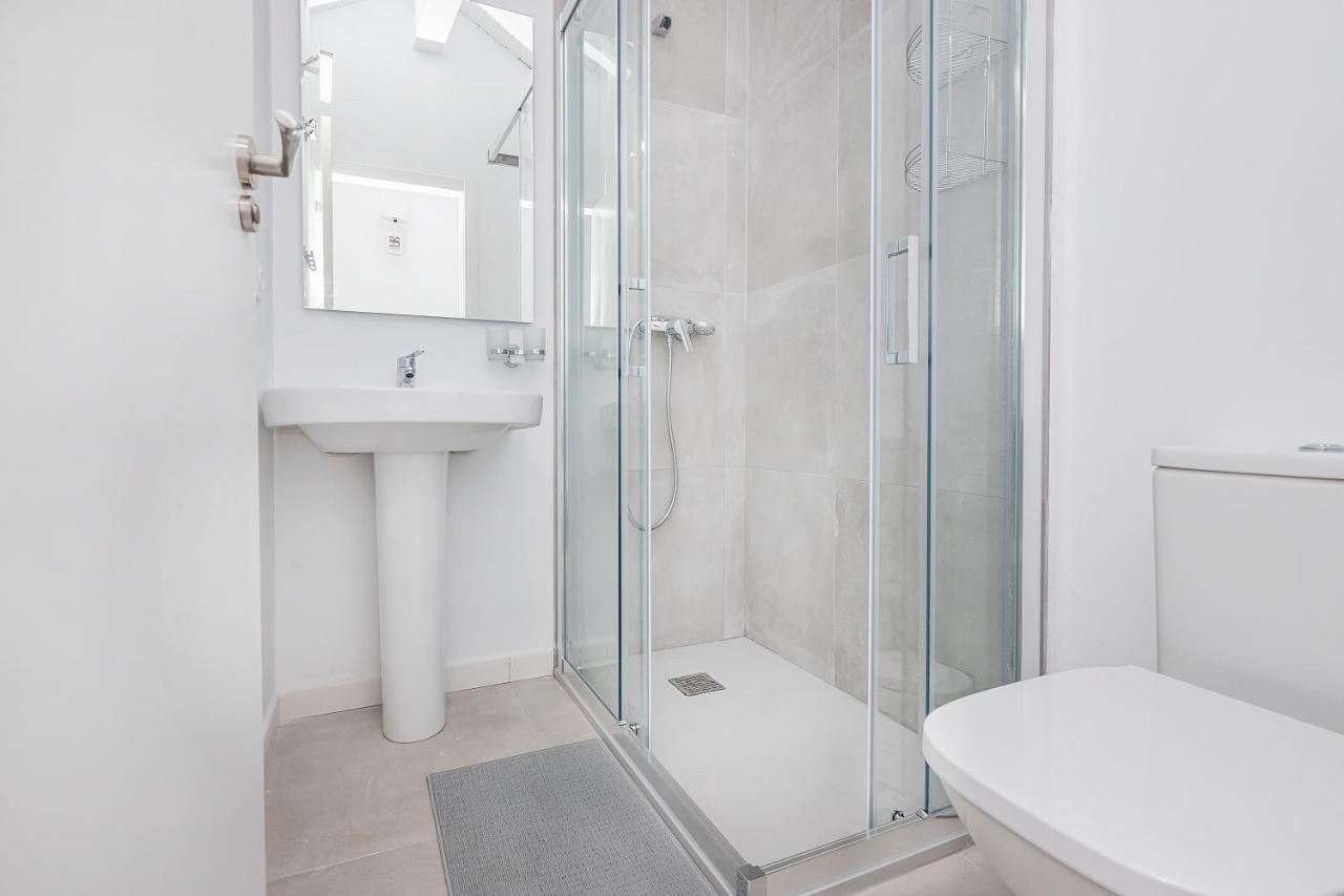 Bhost - Regina VII Apartment กอร์โดบา ภายนอก รูปภาพ