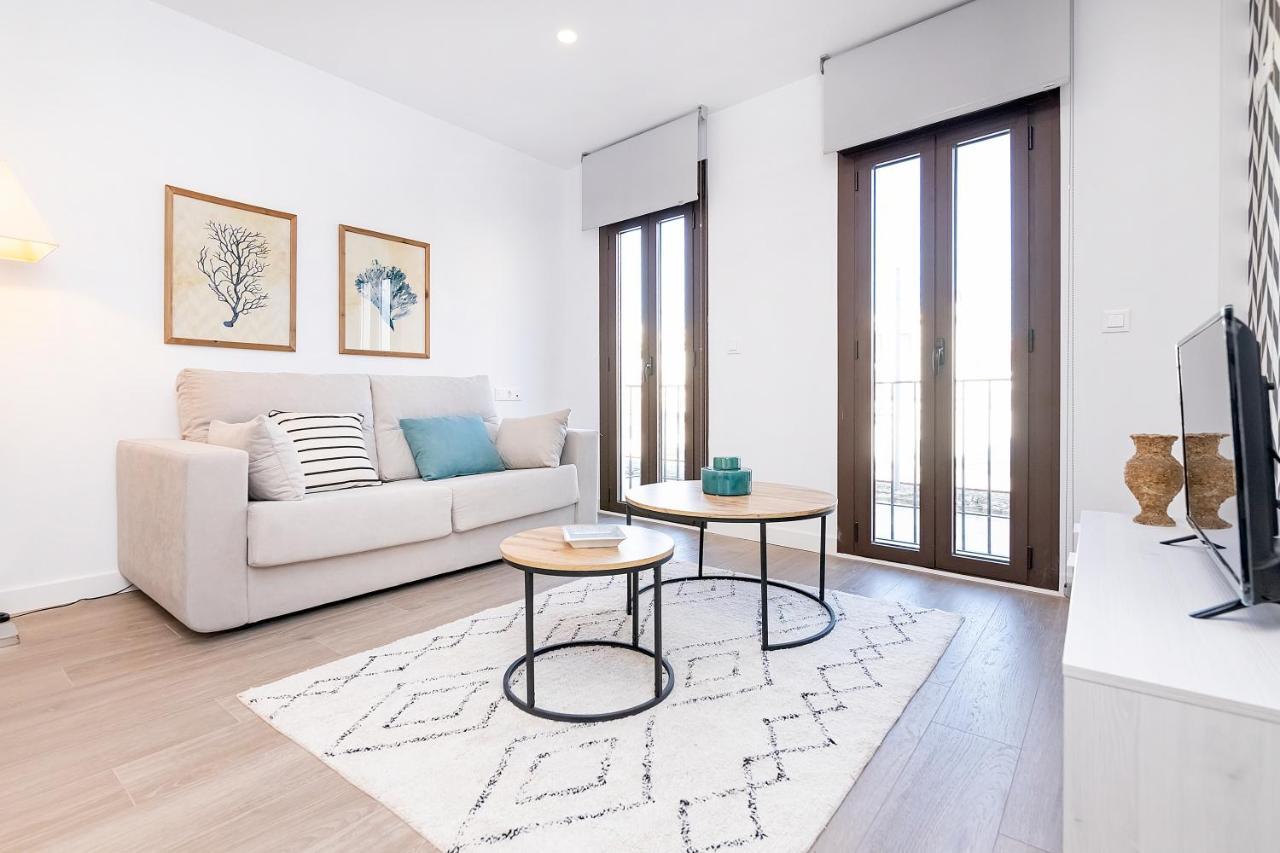 Bhost - Regina VII Apartment กอร์โดบา ภายนอก รูปภาพ